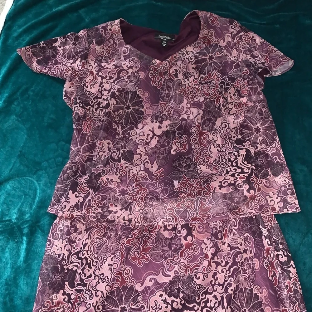 R&M Richards- gently used 2 piece set - Picture 3 of 4